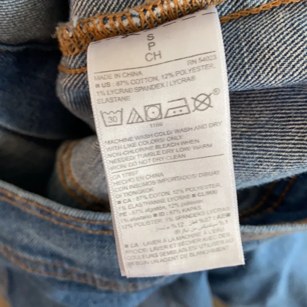Old Navy Denim Jean Jacket Small S EUC - Picture 5 of 6